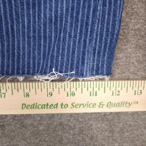 NWT Levi's 501 Striped Denim Button Fly Shorts Size 32 Waist - Picture 11 of 14